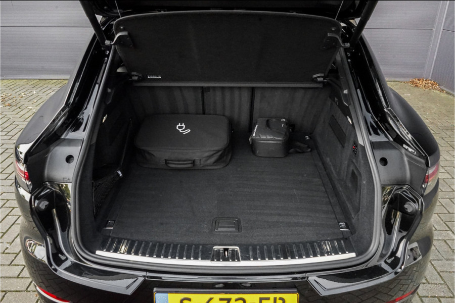 Porsche Cayenne Coupé 3.0 E-Hybrid Platinum Sport Design Luchtv ACC Nachtzicht HUD 22" Trekhaak