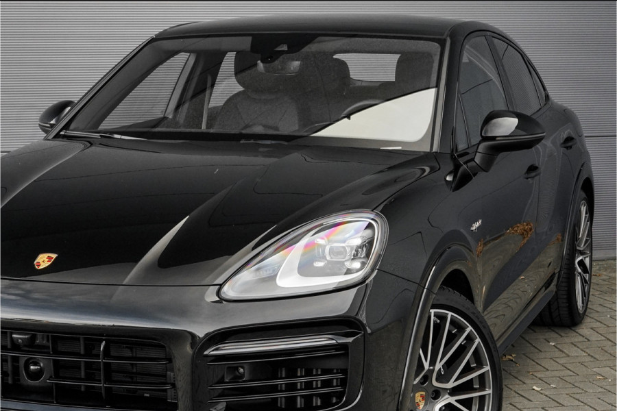 Porsche Cayenne Coupé 3.0 E-Hybrid Platinum Sport Design Luchtv ACC Nachtzicht HUD 22" Trekhaak