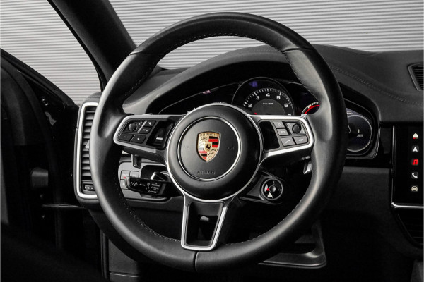 Porsche Cayenne Coupé 3.0 E-Hybrid Platinum Sport Design Luchtv ACC Nachtzicht HUD 22" Trekhaak
