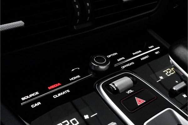 Porsche Cayenne Coupé 3.0 E-Hybrid Platinum Sport Design Luchtv ACC Nachtzicht HUD 22" Trekhaak
