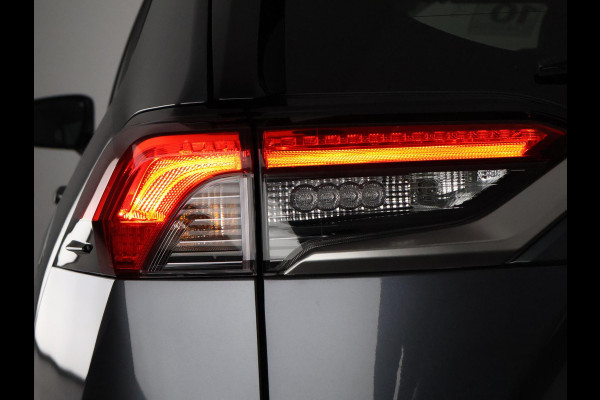 Toyota RAV4 2.5 Plug-in Hybrid AWD Dynamic | 1500KG trekgewicht | Afneembare Trekhaak| Stuur- & Stoelverwarming | Apple Carplay & AndroidAUTO | Toyota RAV4 2.5 Plug-in Hybrid AWD Dynamic | 1500KG trekgewicht | Afneembare Trekhaak| Stuur- & Stoelverwarming | Apple Carplay & AndroidAUTO |