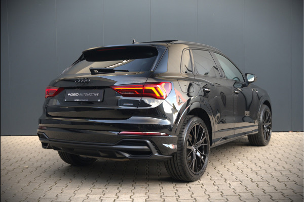 Audi Q3 40 TFSI quattro S Line Pro Line S | 190 PK | Panoramadak | Matrix Led | Stoelverwarming | Leer | Dodehoekdetectie | Automaat | BTW | Black Edition | Cruise Control | Virtual | Navigatie | Dealer Onderhouden |