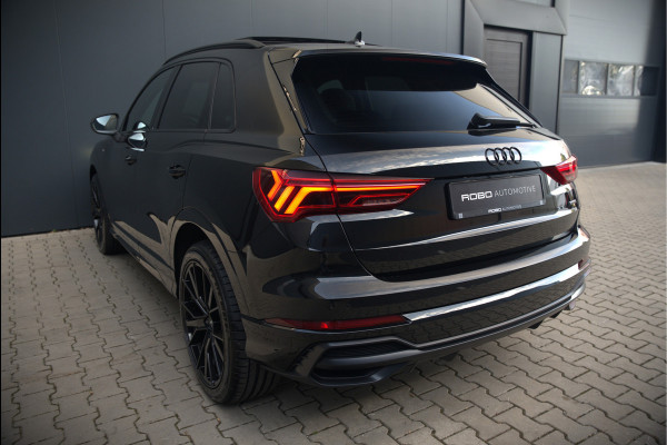 Audi Q3 40 TFSI quattro S Line Pro Line S | 190 PK | Panoramadak | Matrix Led | Stoelverwarming | Leer | Dodehoekdetectie | Automaat | BTW | Black Edition | Cruise Control | Virtual | Navigatie | Dealer Onderhouden |