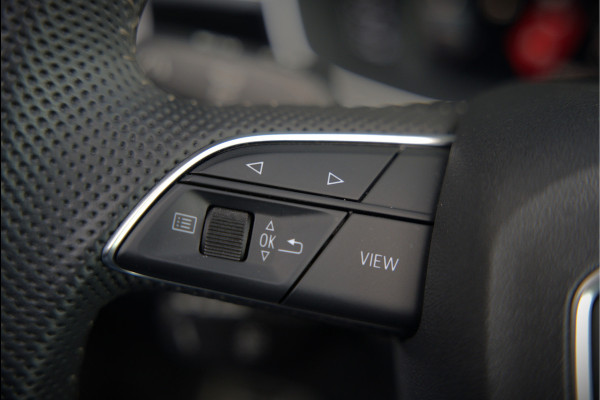 Audi Q3 40 TFSI quattro S Line Pro Line S | 190 PK | Panoramadak | Matrix Led | Stoelverwarming | Leer | Dodehoekdetectie | Automaat | BTW | Black Edition | Cruise Control | Virtual | Navigatie | Dealer Onderhouden |