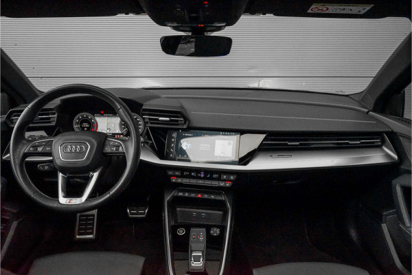 Audi A3 Sportback 40 TFSI e S-Line Pano RS Sportzetels Camera 19"