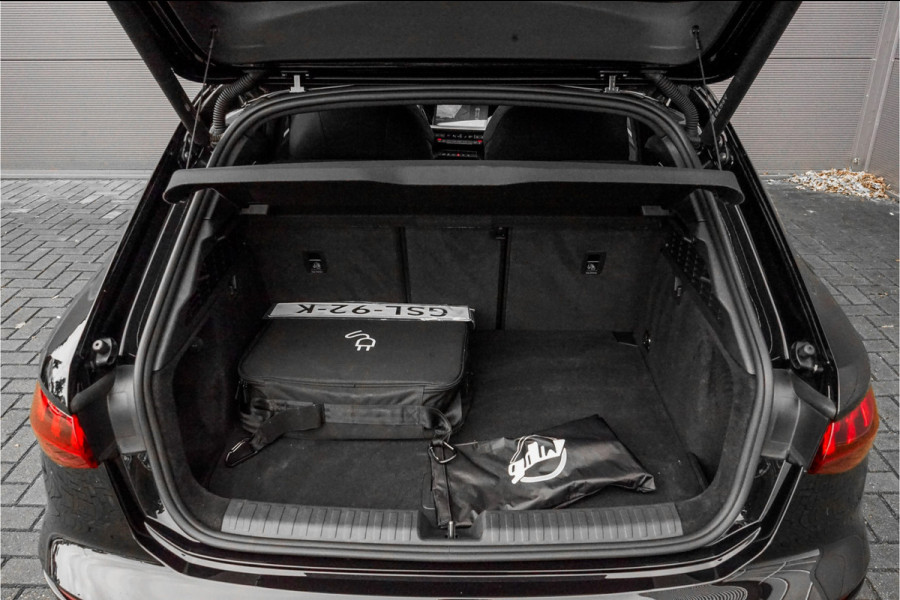 Audi A3 Sportback 40 TFSI e S-Line Pano RS Sportzetels Camera 19"