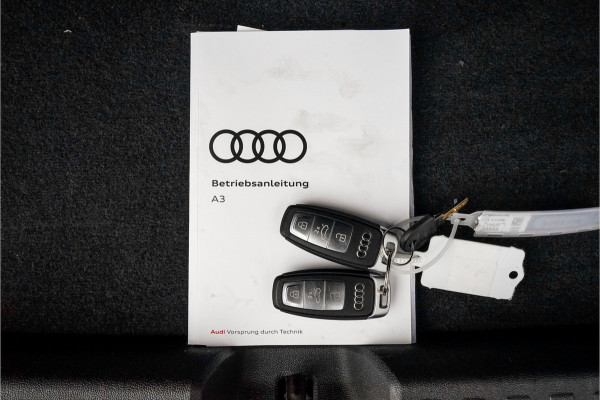 Audi A3 Sportback 40 TFSI e S-Line Pano RS Sportzetels Camera 19"
