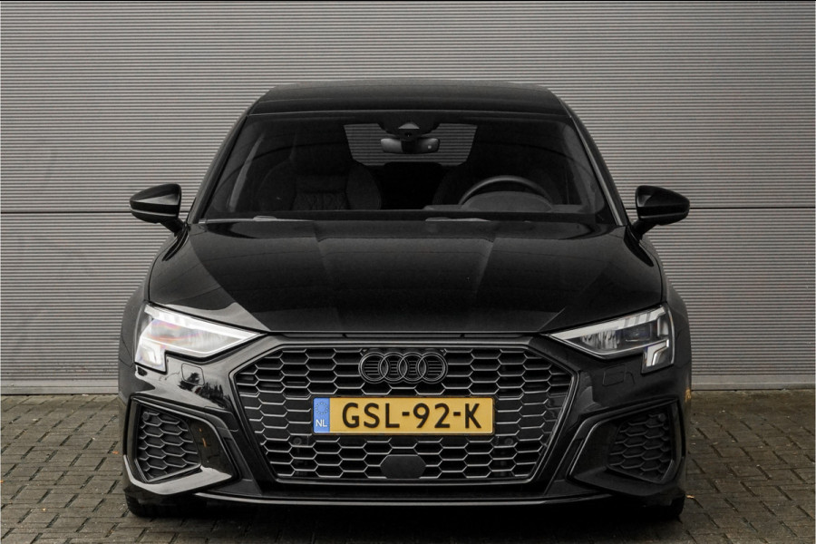 Audi A3 Sportback 40 TFSI e S-Line Pano RS Sportzetels Camera 19"