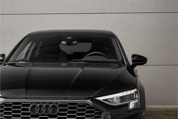 Audi A3 Sportback 40 TFSI e S-Line Pano RS Sportzetels Camera 19"