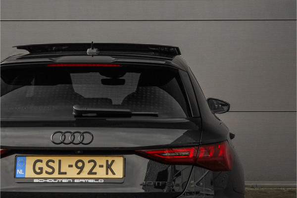 Audi A3 Sportback 40 TFSI e S-Line Pano RS Sportzetels Camera 19"
