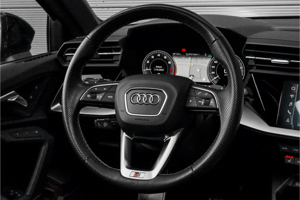 Audi A3 Sportback 40 TFSI e S-Line Pano RS Sportzetels Camera 19"