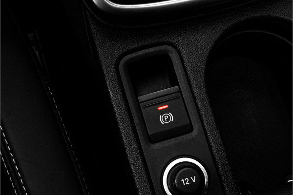 Audi A3 Sportback 40 TFSI e S-Line Pano RS Sportzetels Camera 19"