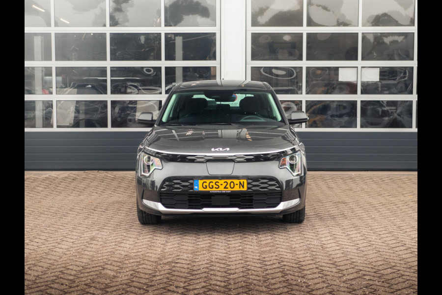 Kia Niro EV Light Edition 64.8 kWh | Navigatie | Achteruitrijcamera | Airco | Cruise control Adaptieve |