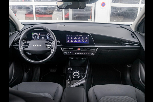 Kia Niro EV Light Edition 64.8 kWh | Navigatie | Achteruitrijcamera | Airco | Cruise control Adaptieve |