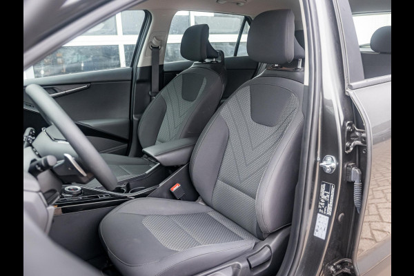 Kia Niro EV Light Edition 64.8 kWh | Navigatie | Achteruitrijcamera | Airco | Cruise control Adaptieve |