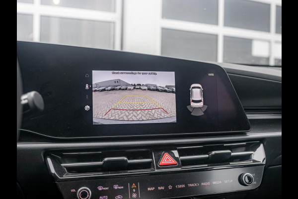 Kia Niro EV Light Edition 64.8 kWh | Navigatie | Achteruitrijcamera | Airco | Cruise control Adaptieve |