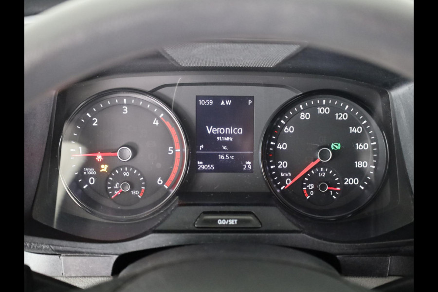 Volkswagen Crafter 35 2.0 TDI L3H3 EURO VI 140 pk Automaat| Verlengde garantie | Navigatie | Parkeersensoren | Achteruitrijcamera | Cruise control | Apple Carplay/Android Auto |