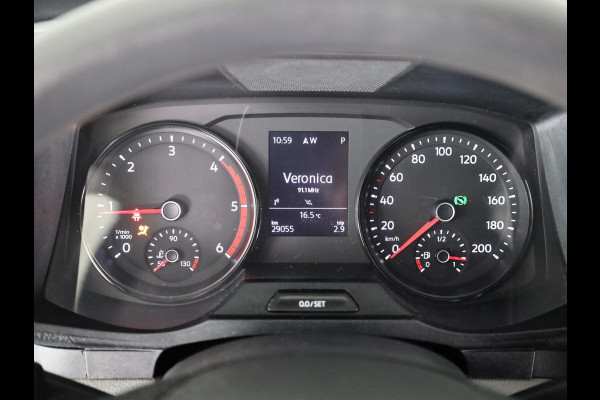 Volkswagen Crafter 35 2.0 TDI L3H3 EURO VI 140 pk Automaat| Verlengde garantie | Navigatie | Parkeersensoren | Achteruitrijcamera | Cruise control | Apple Carplay/Android Auto |