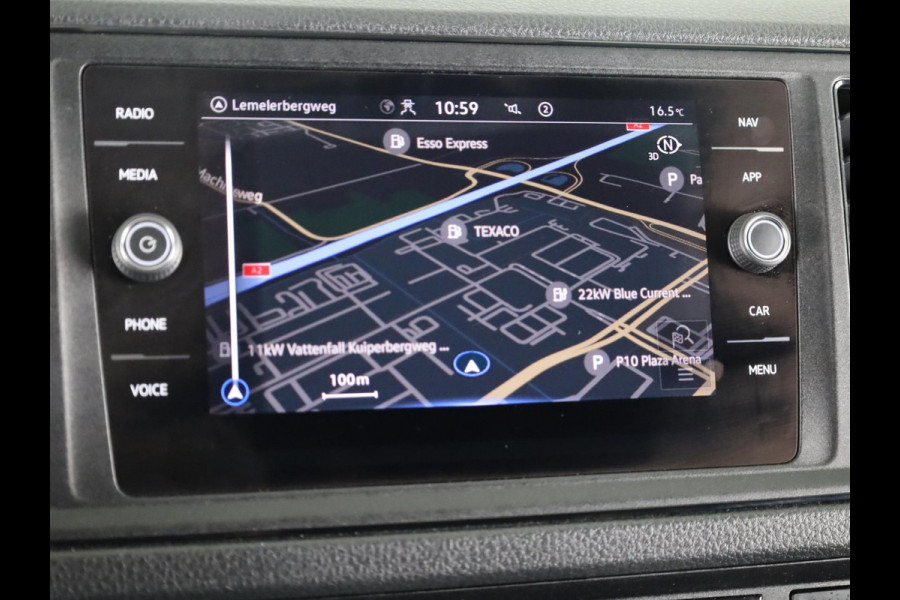 Volkswagen Crafter 35 2.0 TDI L3H3 EURO VI 140 pk Automaat| Verlengde garantie | Navigatie | Parkeersensoren | Achteruitrijcamera | Cruise control | Apple Carplay/Android Auto |