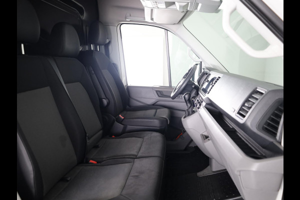 Volkswagen Crafter 35 2.0 TDI L3H3 EURO VI 140 pk Automaat| Verlengde garantie | Navigatie | Parkeersensoren | Achteruitrijcamera | Cruise control | Apple Carplay/Android Auto |