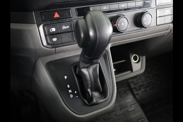 Volkswagen Crafter 35 2.0 TDI L3H3 EURO VI 140 pk Automaat| Verlengde garantie | Navigatie | Parkeersensoren | Achteruitrijcamera | Cruise control | Apple Carplay/Android Auto |