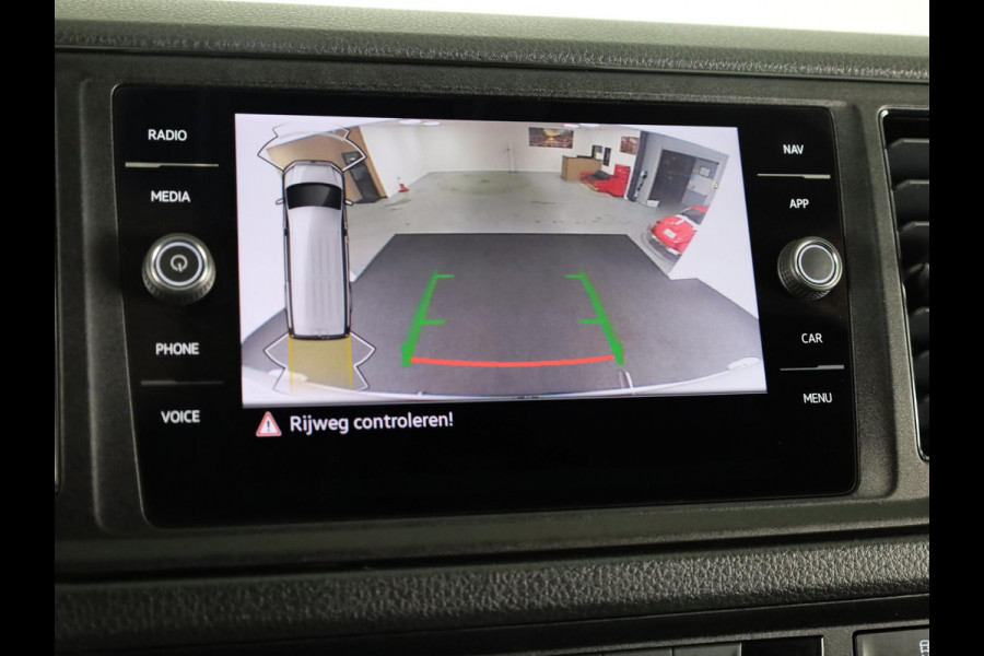 Volkswagen Crafter 35 2.0 TDI L3H3 EURO VI 140 pk Automaat| Verlengde garantie | Navigatie | Parkeersensoren | Achteruitrijcamera | Cruise control | Apple Carplay/Android Auto | Volkswagen Crafter 35 2.0 TDI L3H3 EURO VI 140 pk Automaat| Verlengde garantie | Navigatie | Parkeersensoren | Achteruitrijcamera | Cruise control | Apple Carplay/Android Auto |