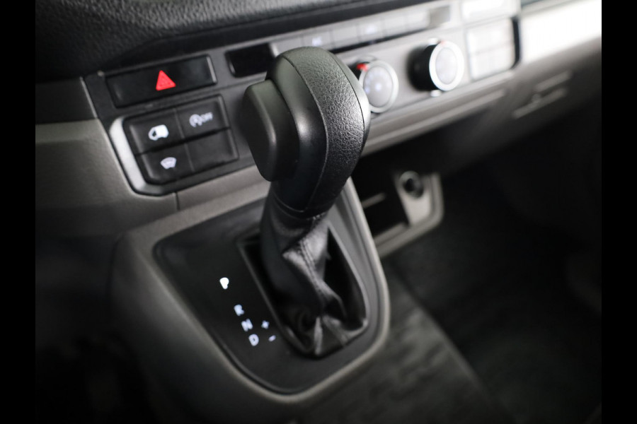 Volkswagen Crafter 35 2.0 TDI L3H3 EURO VI 140 pk Automaat| Verlengde garantie | Navigatie | Parkeersensoren | Achteruitrijcamera | Cruise control | Apple Carplay/Android Auto | Volkswagen Crafter 35 2.0 TDI L3H3 EURO VI 140 pk Automaat| Verlengde garantie | Navigatie | Parkeersensoren | Achteruitrijcamera | Cruise control | Apple Carplay/Android Auto |