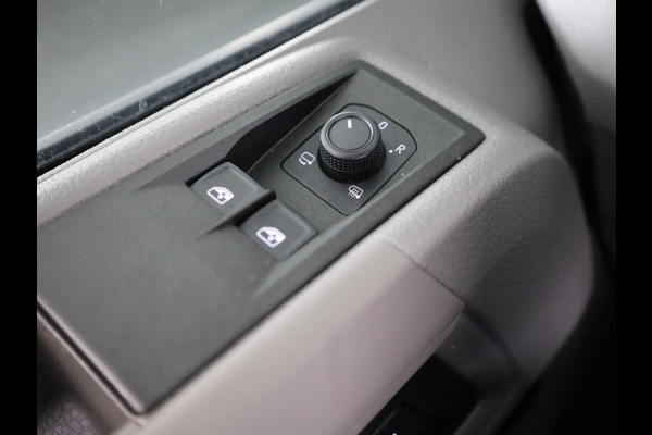 Volkswagen Crafter 35 2.0 TDI L3H3 EURO VI 140 pk Automaat| Verlengde garantie | Navigatie | Parkeersensoren | Achteruitrijcamera | Cruise control | Apple Carplay/Android Auto | Volkswagen Crafter 35 2.0 TDI L3H3 EURO VI 140 pk Automaat| Verlengde garantie | Navigatie | Parkeersensoren | Achteruitrijcamera | Cruise control | Apple Carplay/Android Auto |