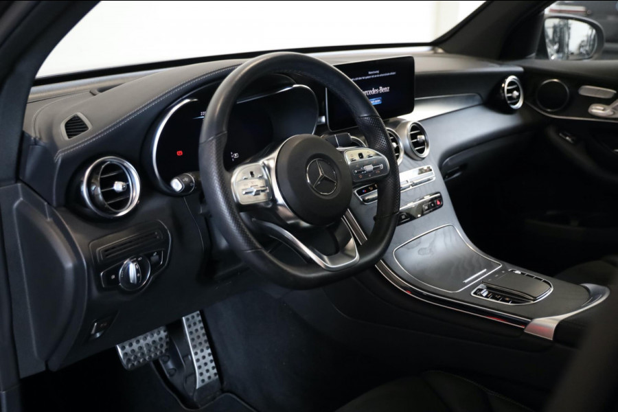 Mercedes-Benz GLC Coupé 300de 4MATIC AMG Head Up Memory Open Pano 360 Camera Acc Trekhaak Led 20" Velgen LEASE / INRUIL MOG