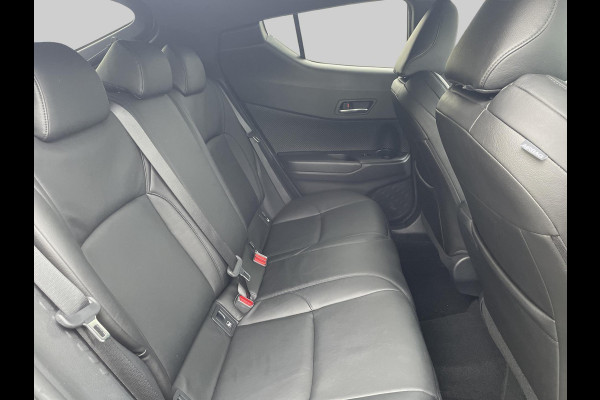Toyota C-HR 1.8 Hybrid Bi-Tone | leder | JBL Audio | Twotone | trekhaak | sidebars | navigatie