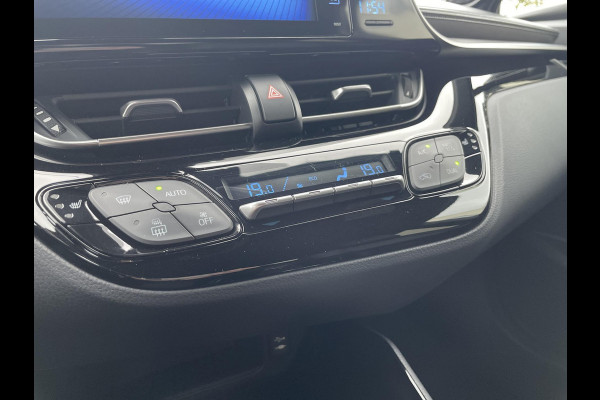 Toyota C-HR 1.8 Hybrid Bi-Tone | leder | JBL Audio | Twotone | trekhaak | sidebars | navigatie
