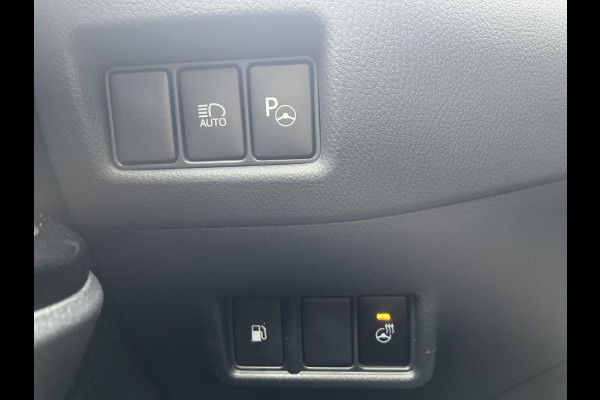 Toyota C-HR 1.8 Hybrid Bi-Tone | leder | JBL Audio | Twotone | trekhaak | sidebars | navigatie