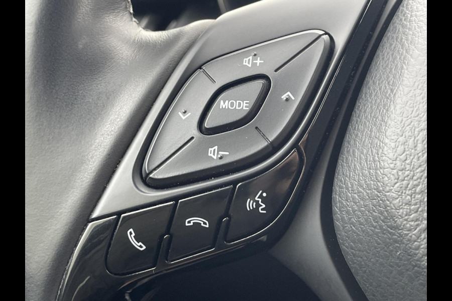 Toyota C-HR 1.8 Hybrid Bi-Tone | leder | JBL Audio | Twotone | trekhaak | sidebars | navigatie