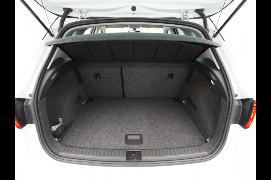 Seat Arona 1.0 TSI 115pk Style Camera Parkassist LED Navigatie Sideassist 177