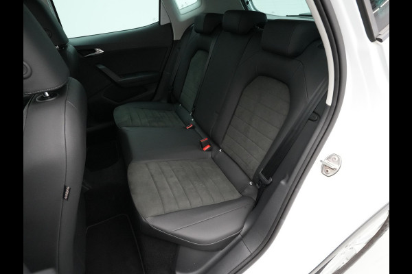 Seat Arona 1.0 TSI 115pk Style Camera Parkassist LED Navigatie Sideassist 177