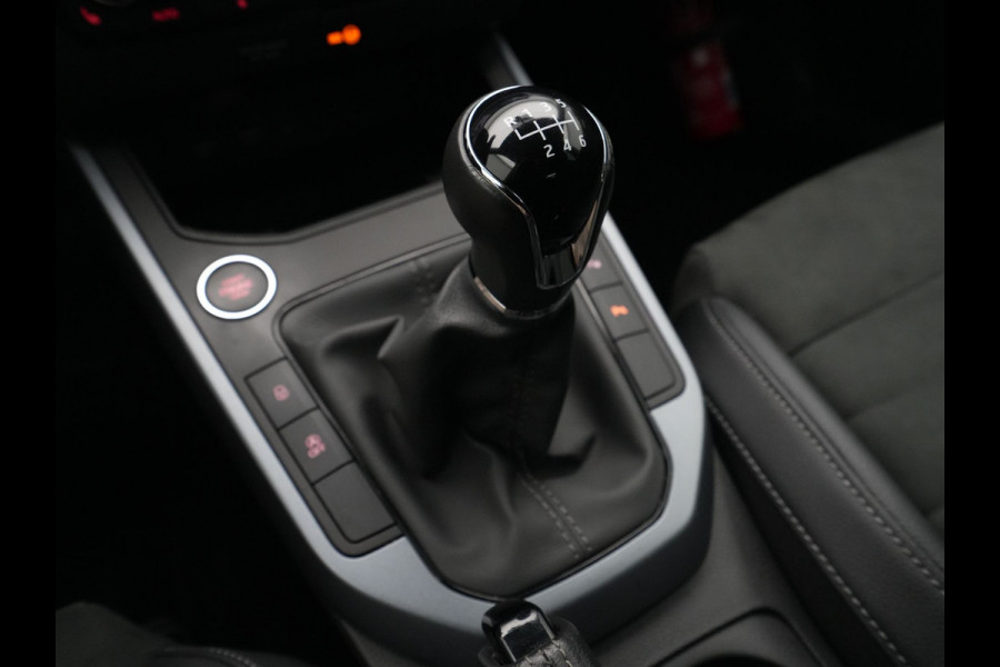 Seat Arona 1.0 TSI 115pk Style Camera Parkassist LED Navigatie Sideassist 177