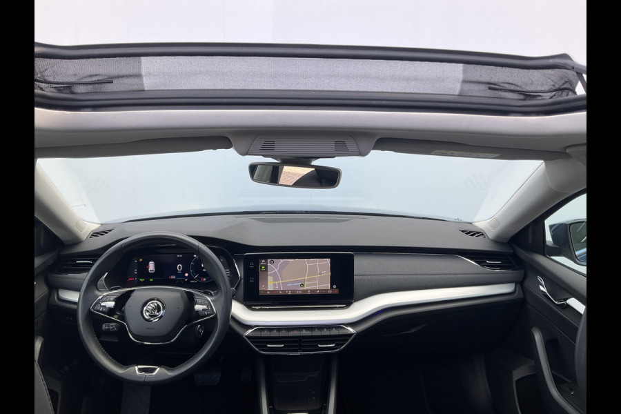 Škoda Octavia Combi 1.4 TSI iV PHEV Business Edition Plus Pano.dak Stoel/Stuur verw. Škoda Octavia Combi 1.4 TSI iV PHEV Business Edition Plus Pano.dak Stoel/Stuur verw.