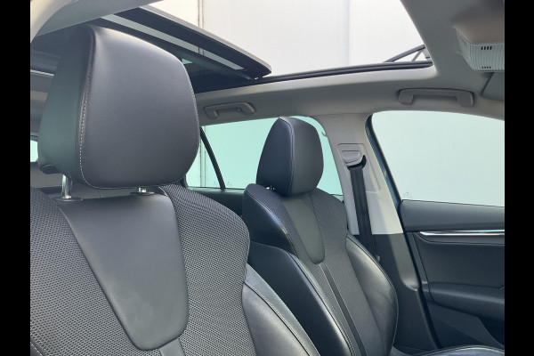 Škoda Octavia Combi 1.4 TSI iV PHEV Business Edition Plus Pano.dak Stoel/Stuur verw. Škoda Octavia Combi 1.4 TSI iV PHEV Business Edition Plus Pano.dak Stoel/Stuur verw.