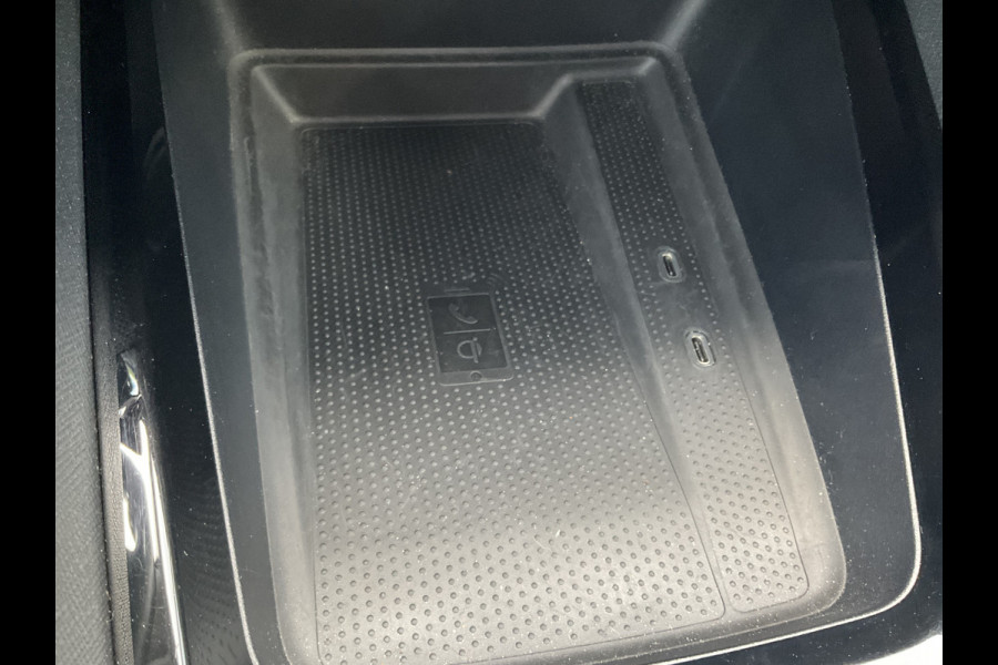 Škoda Octavia Combi 1.4 TSI iV PHEV Business Edition Plus Pano.dak Stoel/Stuur verw. Škoda Octavia Combi 1.4 TSI iV PHEV Business Edition Plus Pano.dak Stoel/Stuur verw.