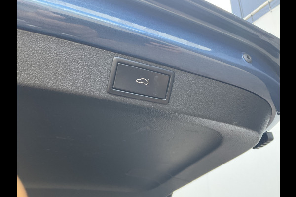 Škoda Octavia Combi 1.4 TSI iV PHEV Business Edition Plus Pano.dak Stoel/Stuur verw. Škoda Octavia Combi 1.4 TSI iV PHEV Business Edition Plus Pano.dak Stoel/Stuur verw.