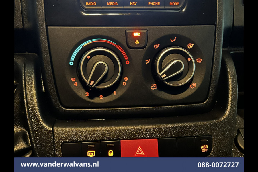Citroën Jumper 2.0 BlueHDi 164pk L2H2 Euro6 Airco | Imperiaal | Navigatie | 2500kg Trekhaak | Camera | Cruisecontrol Parkeersensoren, Bijrijdersbank
