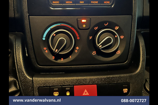 Citroën Jumper 2.0 BlueHDi 164pk L2H2 Euro6 Airco | Imperiaal | Navigatie | 2500kg Trekhaak | Camera | Cruisecontrol Parkeersensoren, Bijrijdersbank