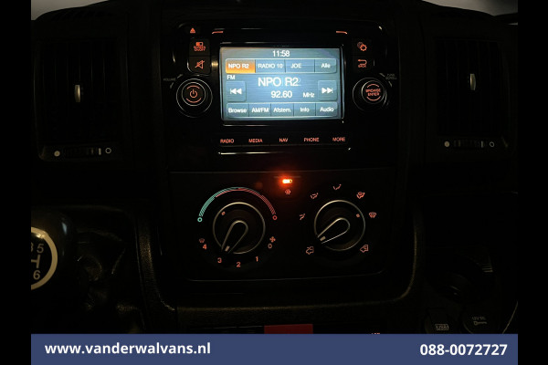 Citroën Jumper 2.0 BlueHDi 164pk L2H2 Euro6 Airco | Imperiaal | Navigatie | 2500kg Trekhaak | Camera | Cruisecontrol Parkeersensoren, Bijrijdersbank