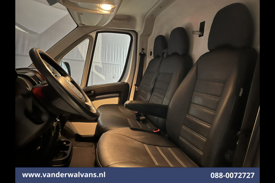 Citroën Jumper 2.0 BlueHDi 164pk L2H2 Euro6 Airco | Imperiaal | Navigatie | 2500kg Trekhaak | Camera | Cruisecontrol Parkeersensoren, Bijrijdersbank