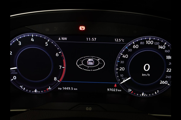 Volkswagen Passat Variant 1.4 TSI ACT Highline 150pk 6bak| Leer| Trekhaak| alarm| el. achterklep