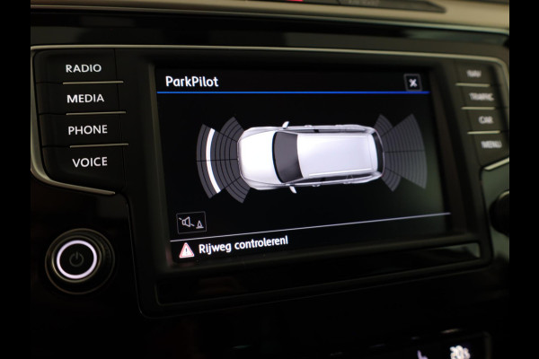 Volkswagen Passat Variant 1.4 TSI ACT Highline 150pk 6bak| Leer| Trekhaak| alarm| el. achterklep
