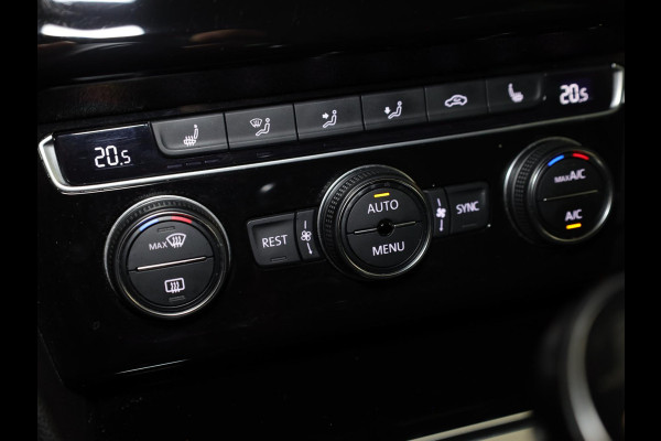 Volkswagen Passat Variant 1.4 TSI ACT Highline 150pk 6bak| Leer| Trekhaak| alarm| el. achterklep