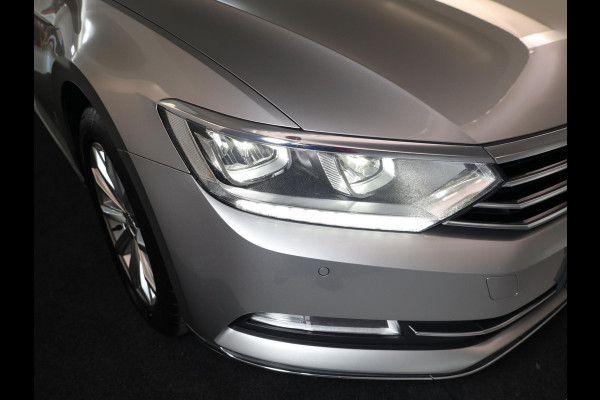 Volkswagen Passat Variant 1.4 TSI ACT Highline 150pk 6bak| Leer| Trekhaak| alarm| el. achterklep