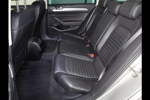 Volkswagen Passat Variant 1.4 TSI ACT Highline 150pk 6bak| Leer| Trekhaak| alarm| el. achterklep