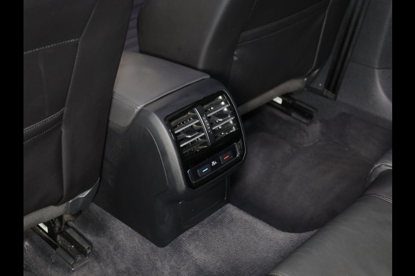 Volkswagen Passat Variant 1.4 TSI ACT Highline 150pk 6bak| Leer| Trekhaak| alarm| el. achterklep